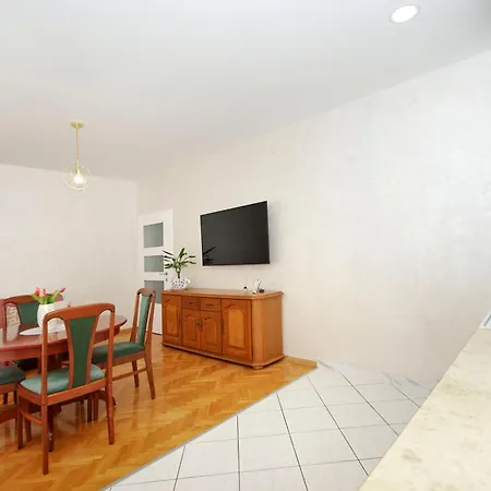 16 Apartment Makarska